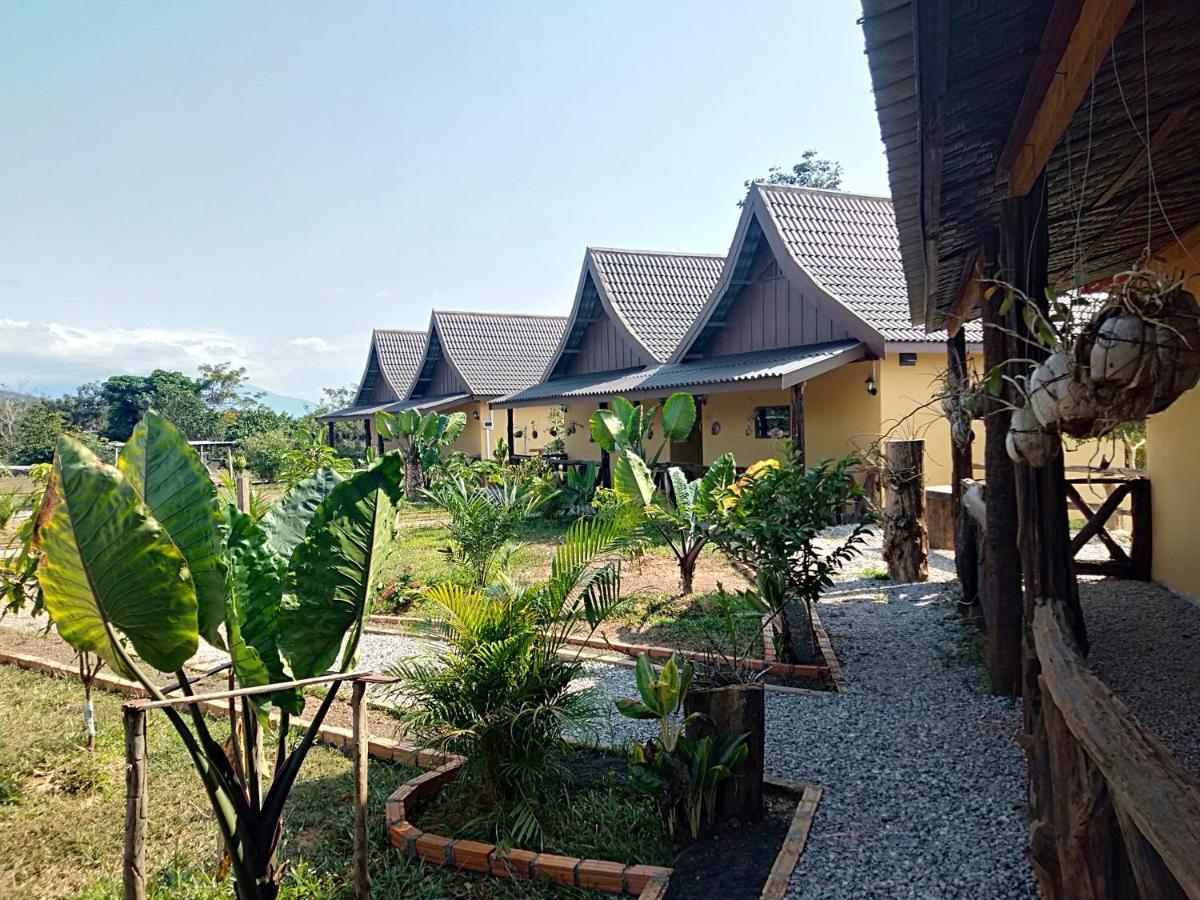 Nirvana Archipel Resort Vang Vieng Exteriör bild