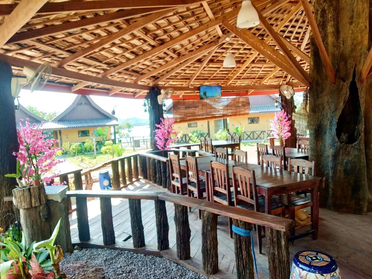 Nirvana Archipel Resort Vang Vieng Exteriör bild